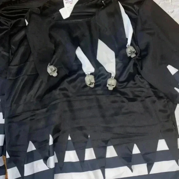 California Costume Collection Black and White Costume - Picture 3 of 6